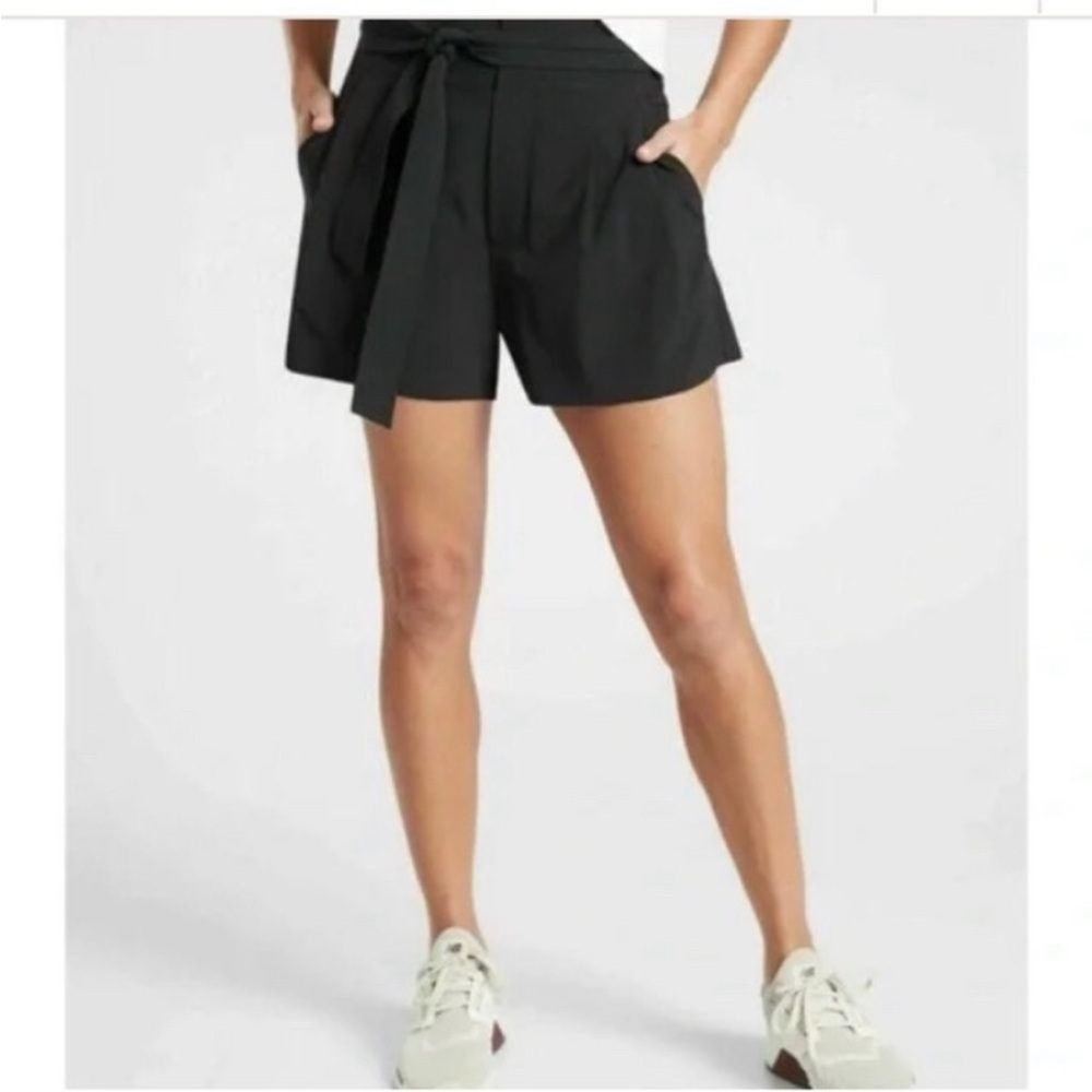 Athleta Black Paper Bag Tie Skyline Shorts Size 4